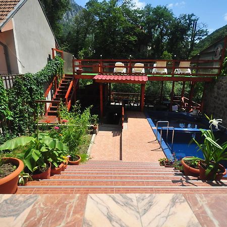 Pensiunea Deea Baile Herculane Bagian luar foto