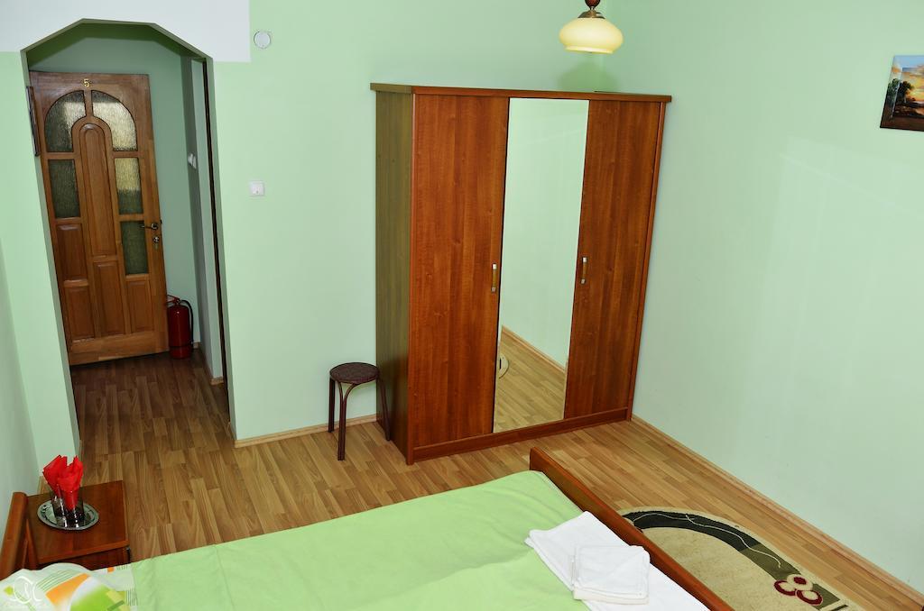 Pensiunea Deea Baile Herculane Bagian luar foto